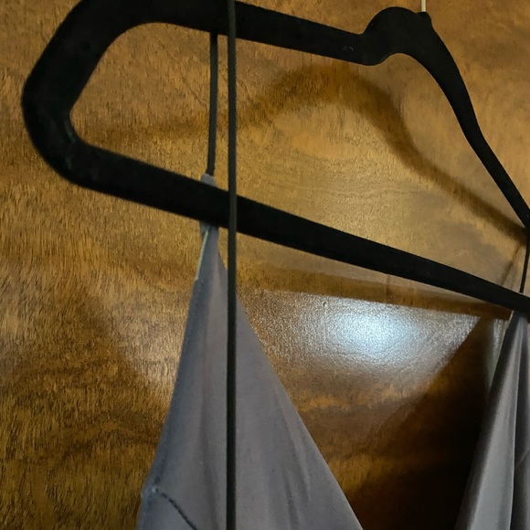 Woman dress size L has never been worn - Picture 7 of 7